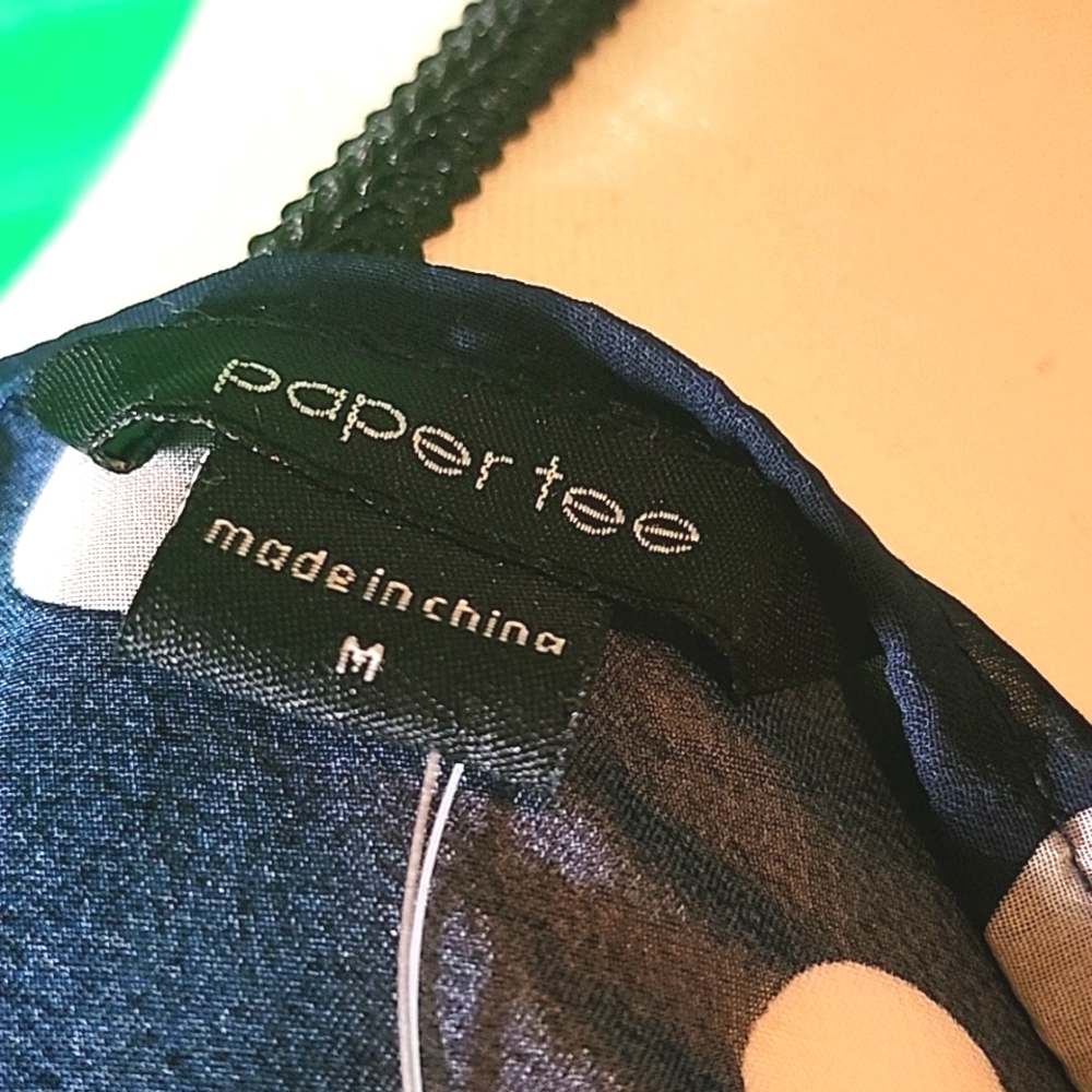 Paper tee blouse - Picture 4 of 4